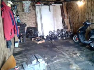 Как развернуть мотоцикл в гараже без особых усилий