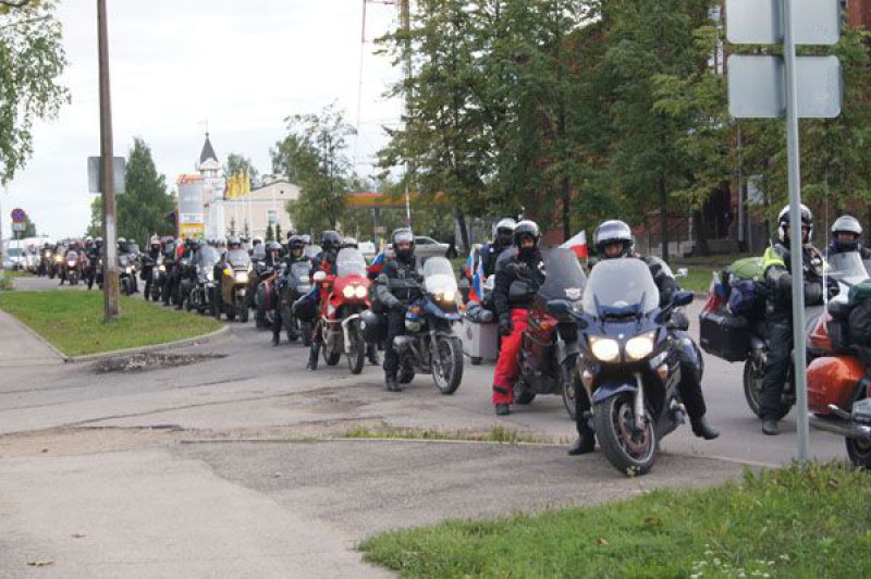 Участники Катыньского мотопробега проехались по Даугавпилсу