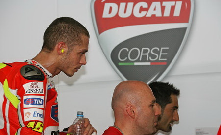 Росси и Ducati обсуждают контракт