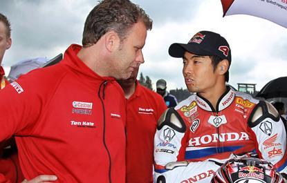 Цель  Хироши Аояма вернуться в паддок MotoGP. 