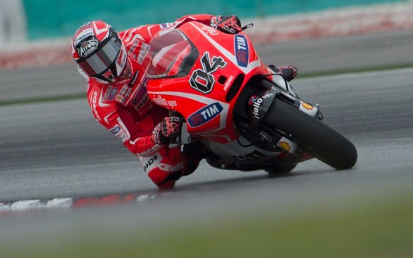 Андреа Довизиозо уверен, что работая с Ducati, он со временем начнет выигрывать. 