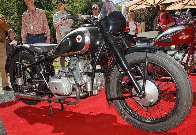 Первый спортивный мотоцикл Советского Союза выиграл в Италии  первый  приз. 