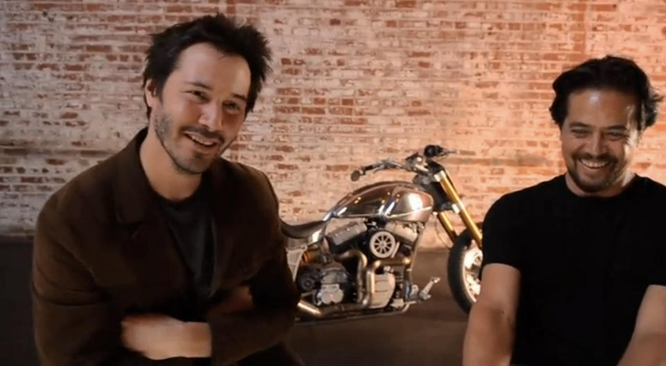 Киану Ривз и Гард Холлингер работают над созданием мотоцикла  KRGT1
