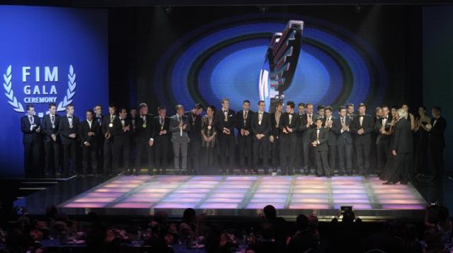 Чемпионы мира по мотогонкам получили свои заслуженные награды на FIM Gala Awards 2013
