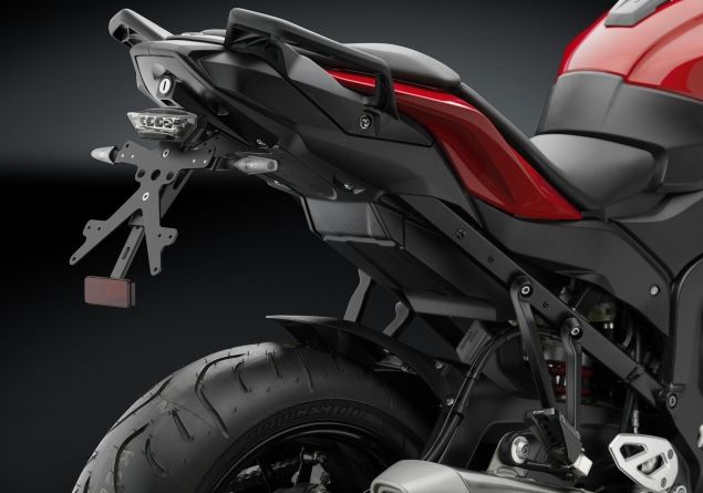 "Rizoma" создала новинки для мотоцикла "BMW S1000XR"